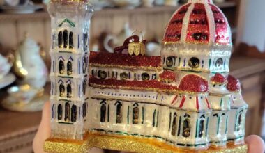 Looking for Málaga/Granada Christmas ornaments