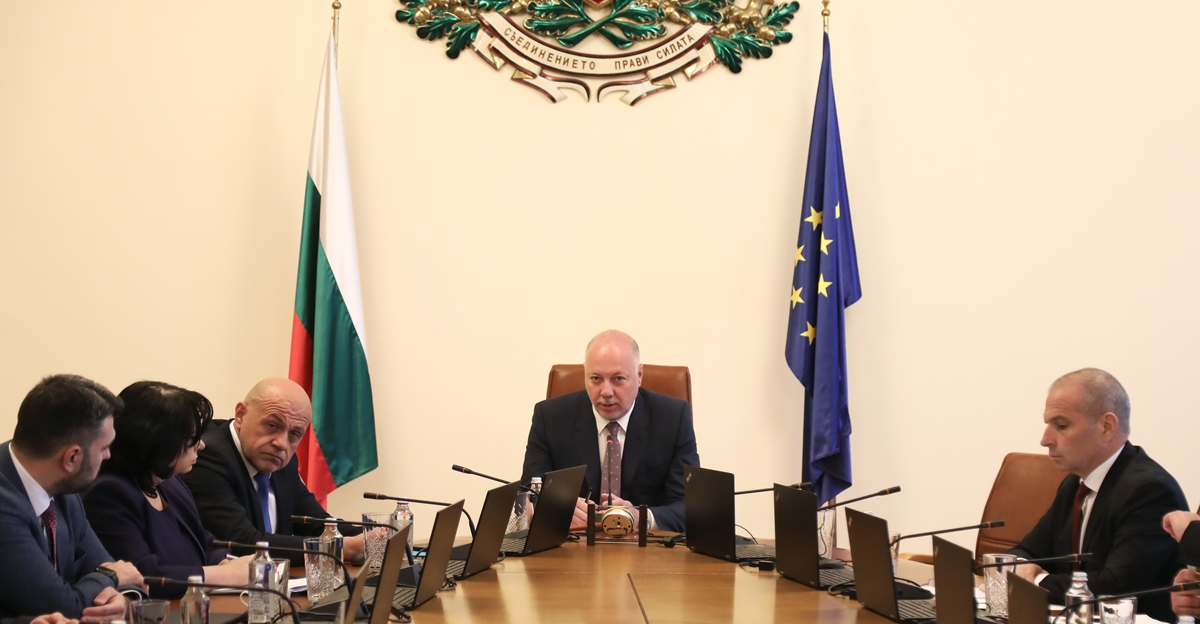Bulgaria’s Cabinet asks EC for derogation from deficit rule, intends boosted defence spending – The Sofia Globe
