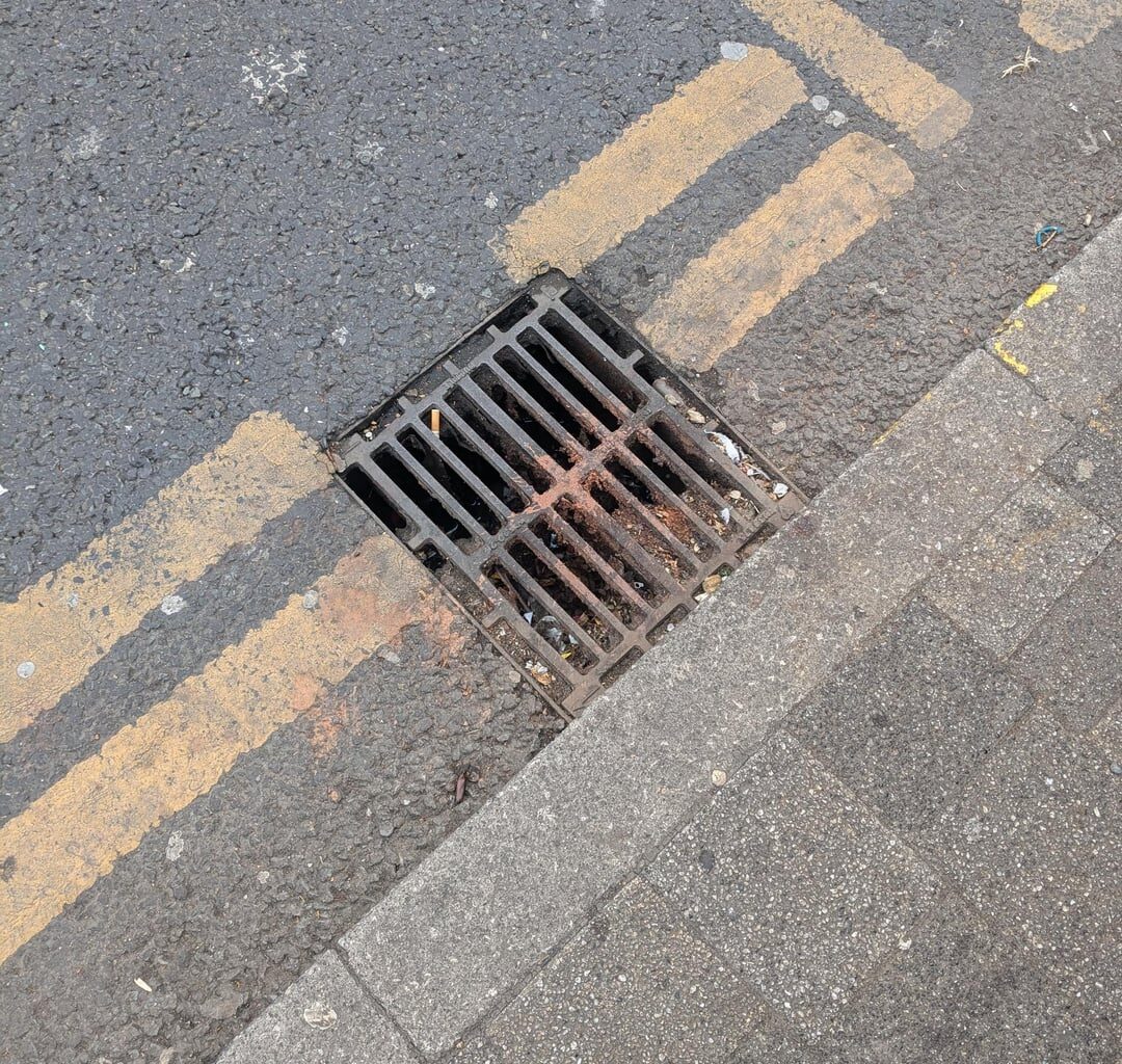 London's brown stains