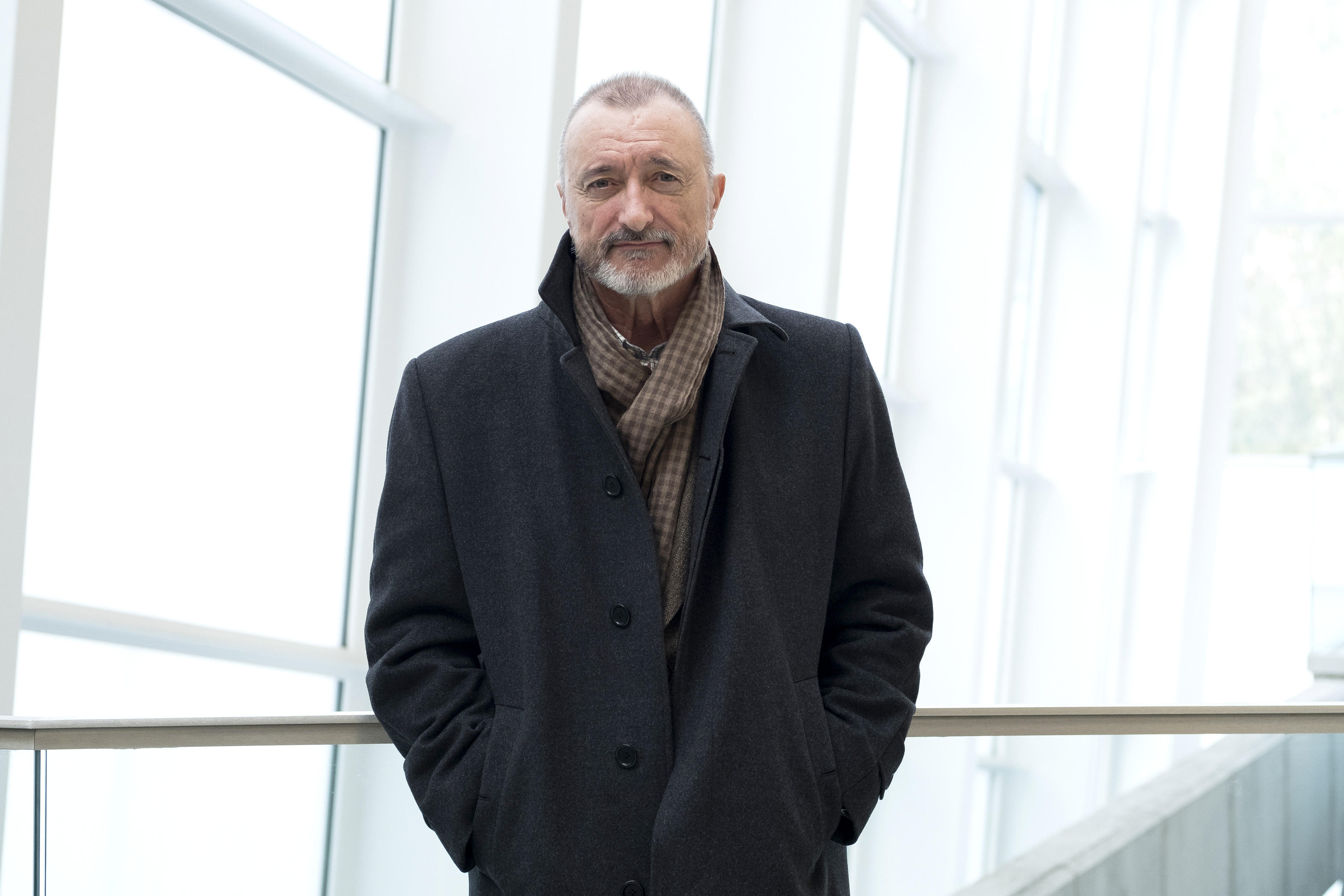 Arturo Pérez-Reverte at a book presentation in Madrid.