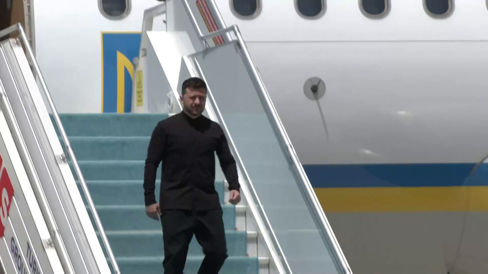 Zelensky disembarks his presidential jet in the Turkish capital