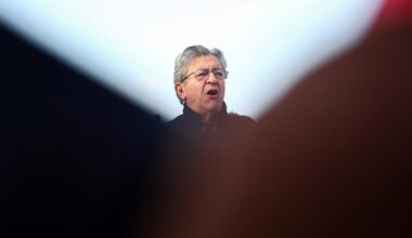 Les éditions Flammarion déplorent et dénoncent les menaces proférées à l’encontre des auteurs de « La Meute », enquête sur LFI