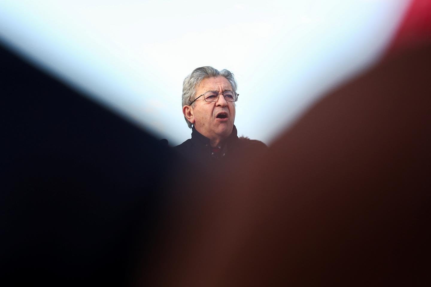 Les éditions Flammarion déplorent et dénoncent les menaces proférées à l’encontre des auteurs de « La Meute », enquête sur LFI