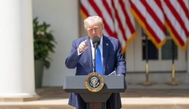 Trump ordonne la fin du financement des deux médias publics les plus importants des Etats-Unis