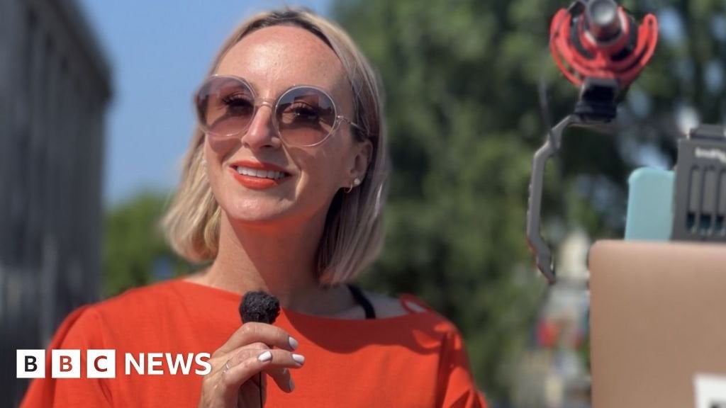 'Someone stole my BBC bike in the Hague - it's like losing a friend' | BBC