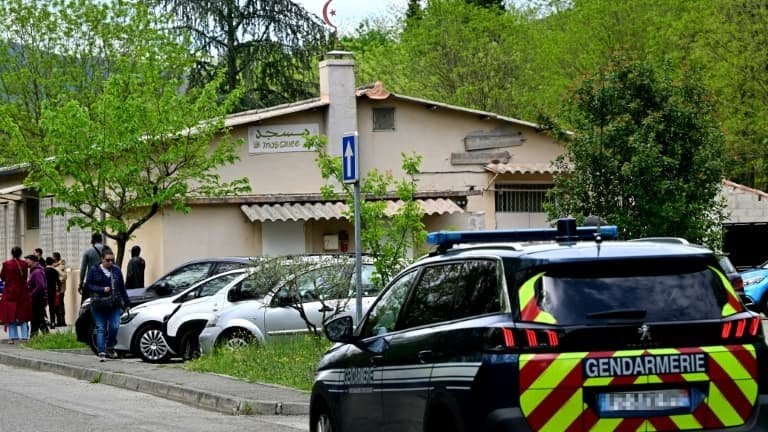 "Mon fils est fou": le père du suspect du meurtre d'Aboubakar Cissé dans une mosquée du Gard présente ses excuses