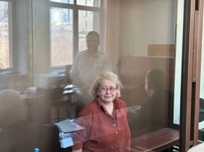 Russian Reporter Critical of Ukraine War Escapes to France