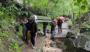 Kashmiris Feel Trapped Amid India-Pakistan Conflict