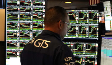 Asia markets live: Stocks trade mixed