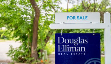 Weekly mortgage demand suddenly surges, despite lingering economic uncertainty