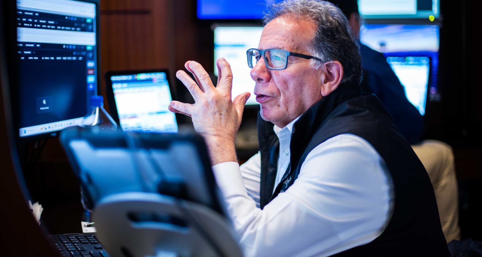 stocks, news, data and earnings