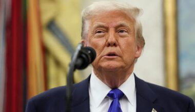 Trump says a rate cut would be like 'jet fuel' for markets, but Powell doesn't want to do it