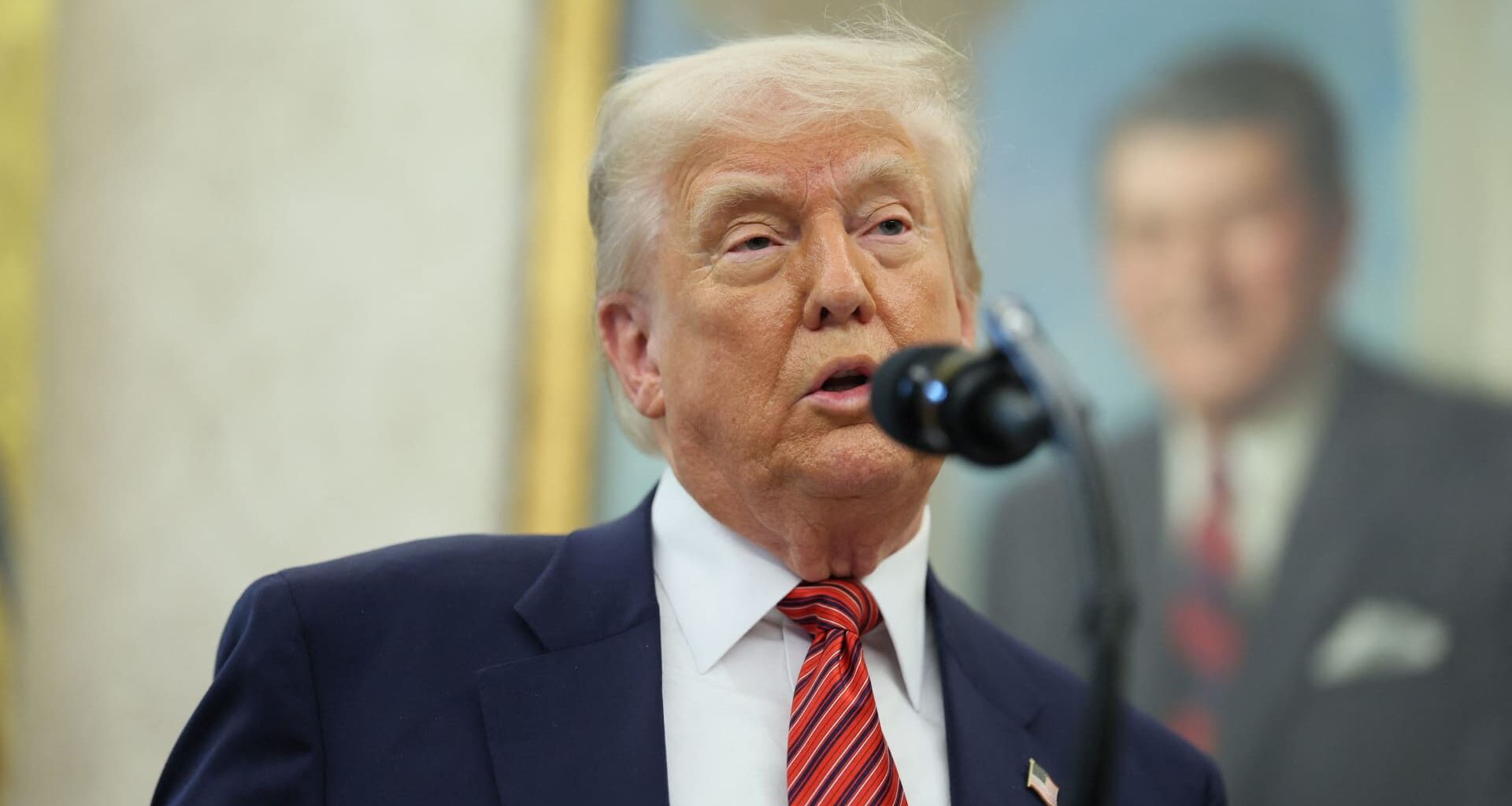 Trump offers help with India and Pakistan conflict