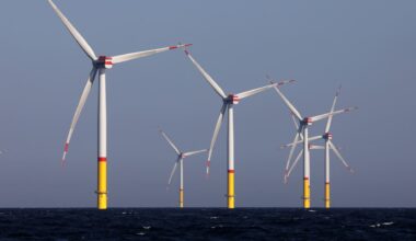 Trump allows New York offshore wind project after gas compromise
