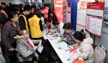 China rolls out measures to optimize public employment services system