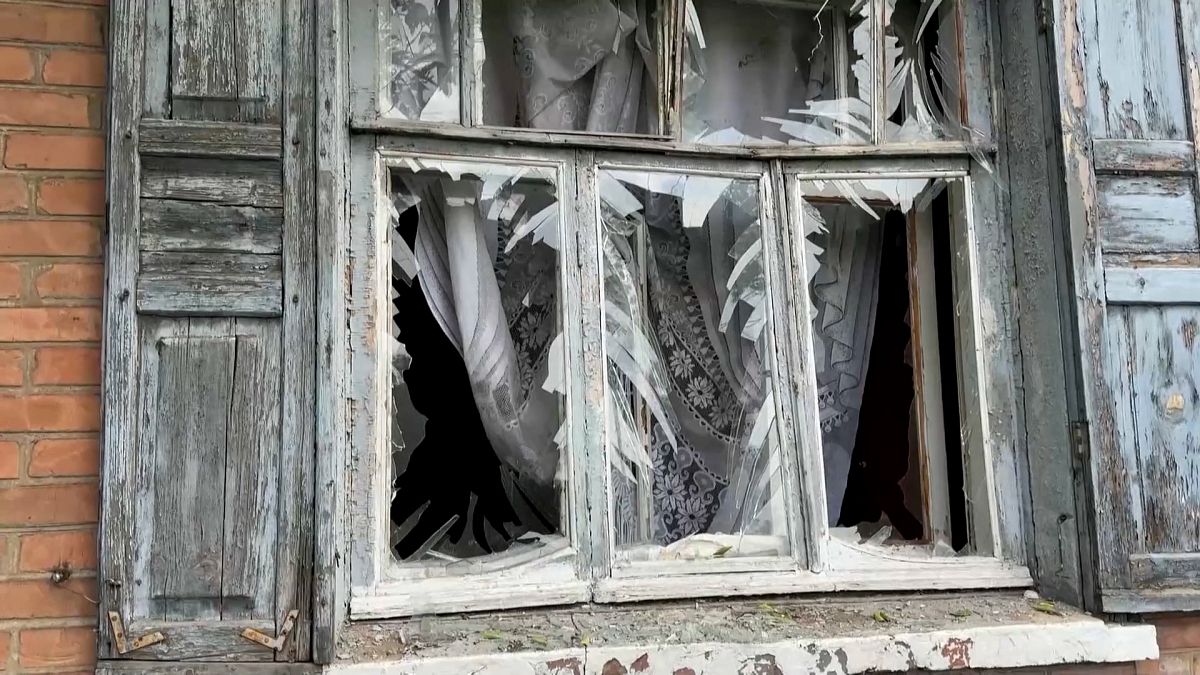 Video. Russian drone strikes hit homes in Kherson and Sloviansk