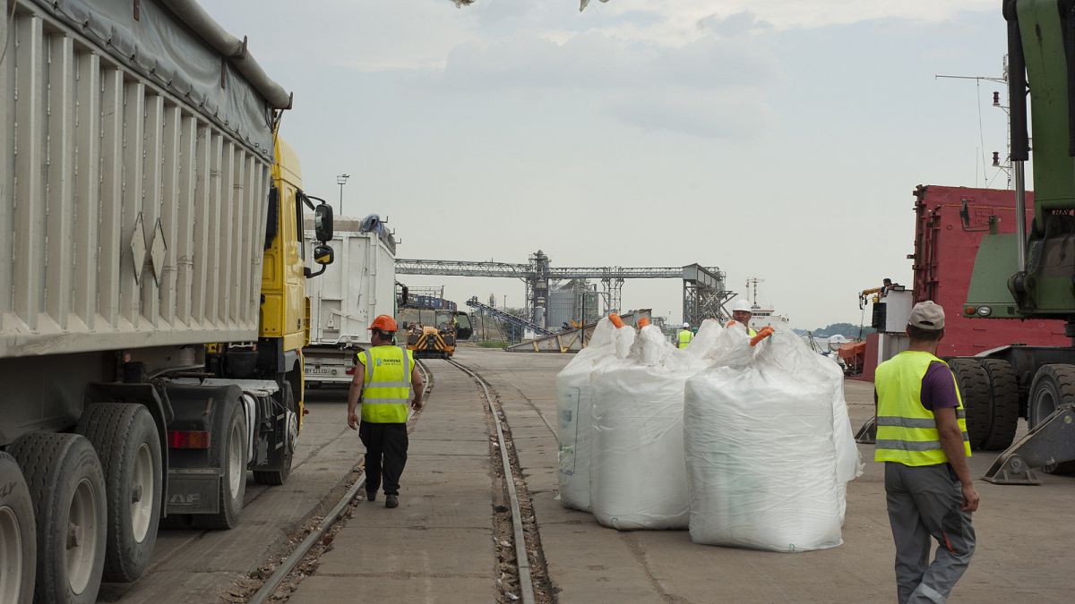 European Parliament backs steep tariff on Russian and Belarusian fertilisers