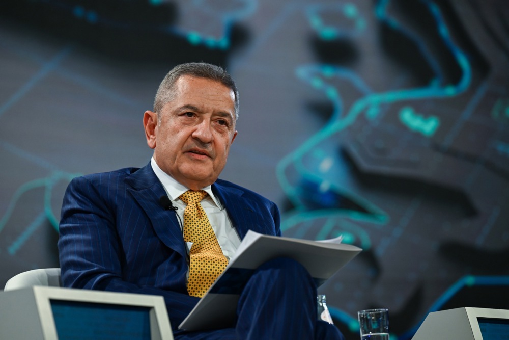Bank of Italy governor urges ECB to cut rates further