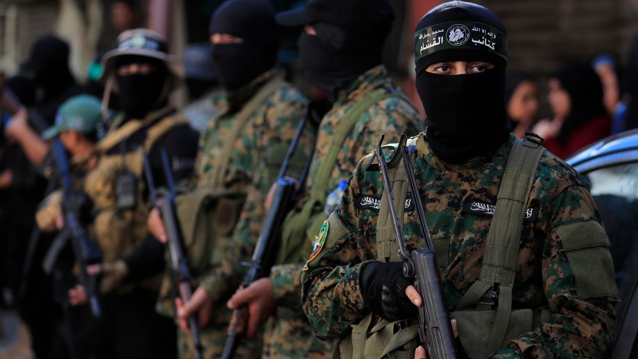 Lebanon warns Hamas not to carry out any attacks from its territories