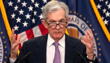 Jerome Powell: Fed sees rising risks to economy as it leaves rates unchanged