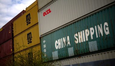 US imports plunge in early sign of Trump tariff impact – POLITICO