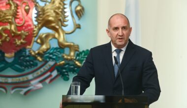 Bulgarian President рroposes controversial referendum on the euro
