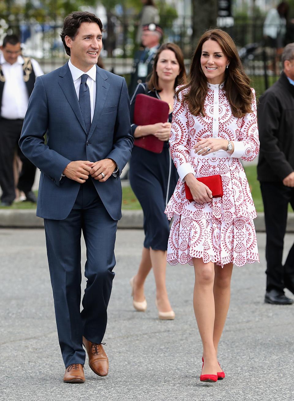 VANCOUVER, BC - SEPTEMBER 25: Catherine, Duchess of Cambridge and Prime Minister Justin Trudeau visit the Canadian Coast Guard and Vancouver First Responders Event at Kitsilano Coastguard Station on September 25, 2016 in Vancouver, Canada. Prince William, Duke of Cambridge, Catherine, Duchess of Cambridge, Prince George and Princess Charlotte are visiting Canada as part of an eight day visit to the country taking in areas such as Bella Bella, Whitehorse and Kelowna (Photo by Chris Jackson/Getty Images)