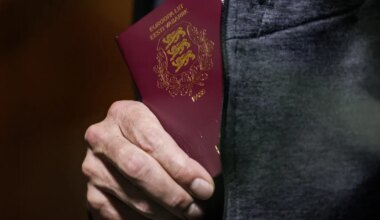 Eesti 200 jääb topeltkodakondsuse küsimuses esialgu üksinda