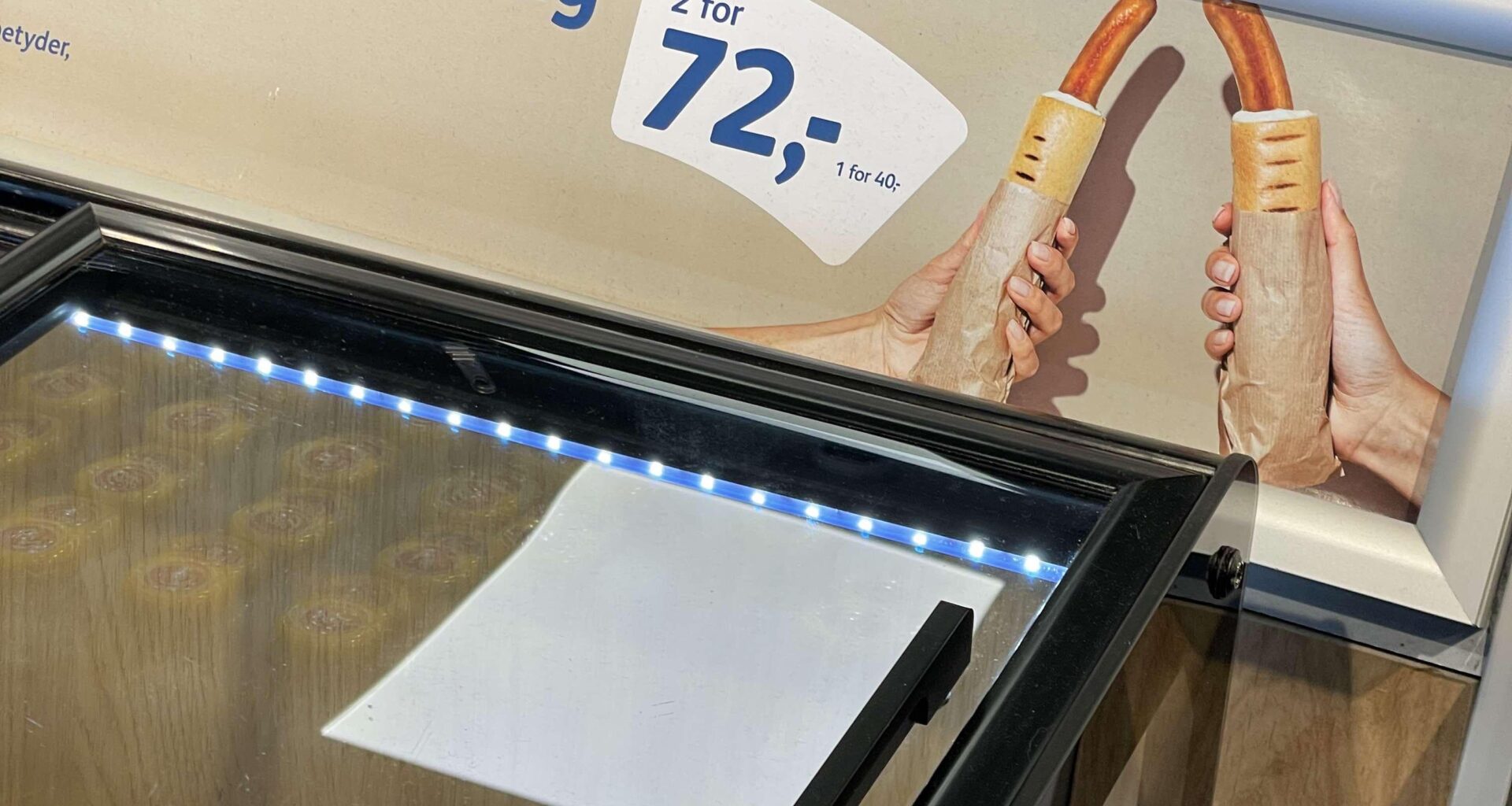 Tilbud på fransk hotdogs ved Q8 spar 8 kr.