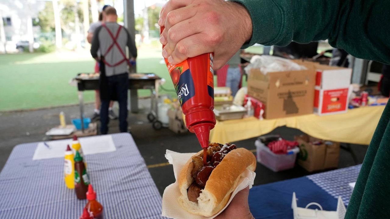 How the democracy sausage, a polling day snack, became Australia's election symbol