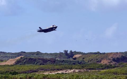 F-35B returns to its base in Japan after 6 weeks of repairs at civilian airport