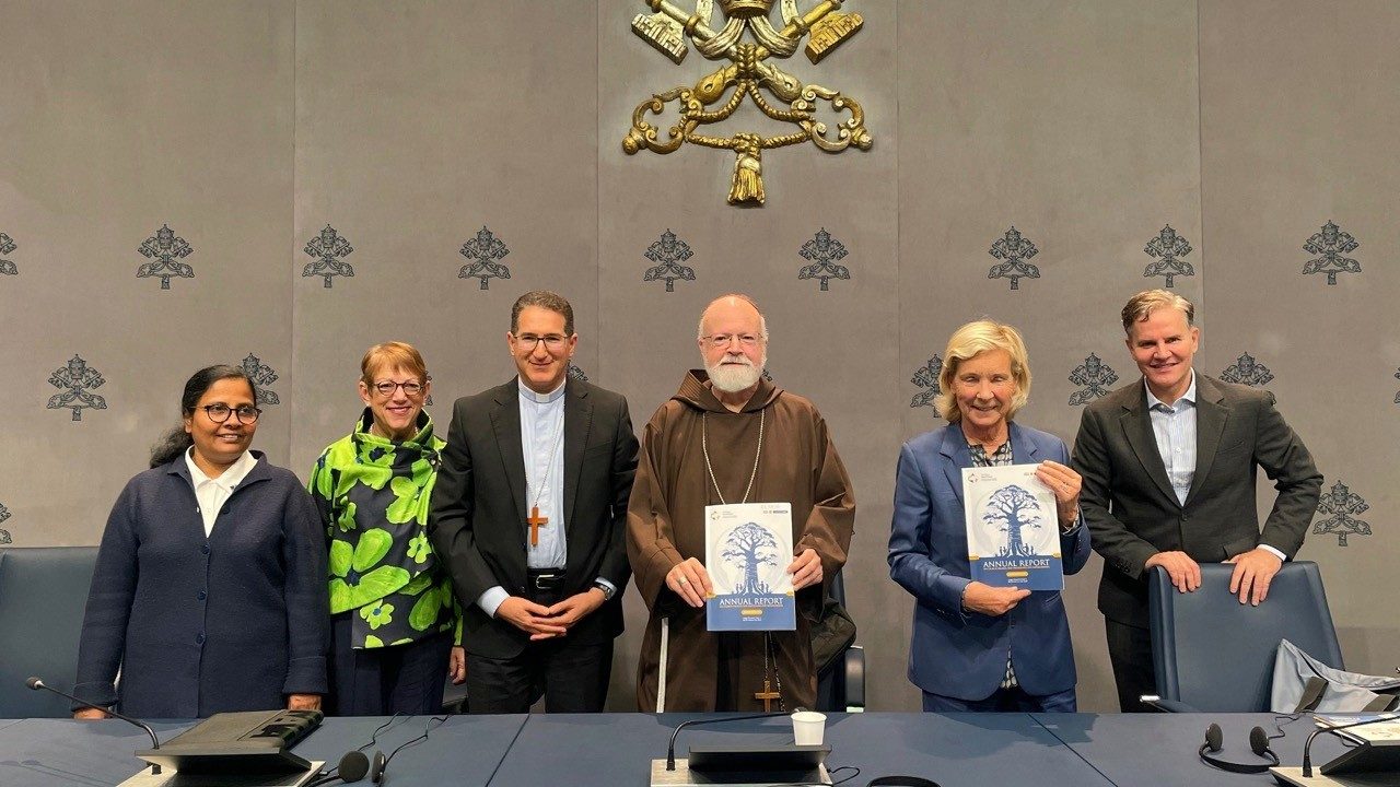 Pontifical safeguarding commission joins in prayer for Conclave
