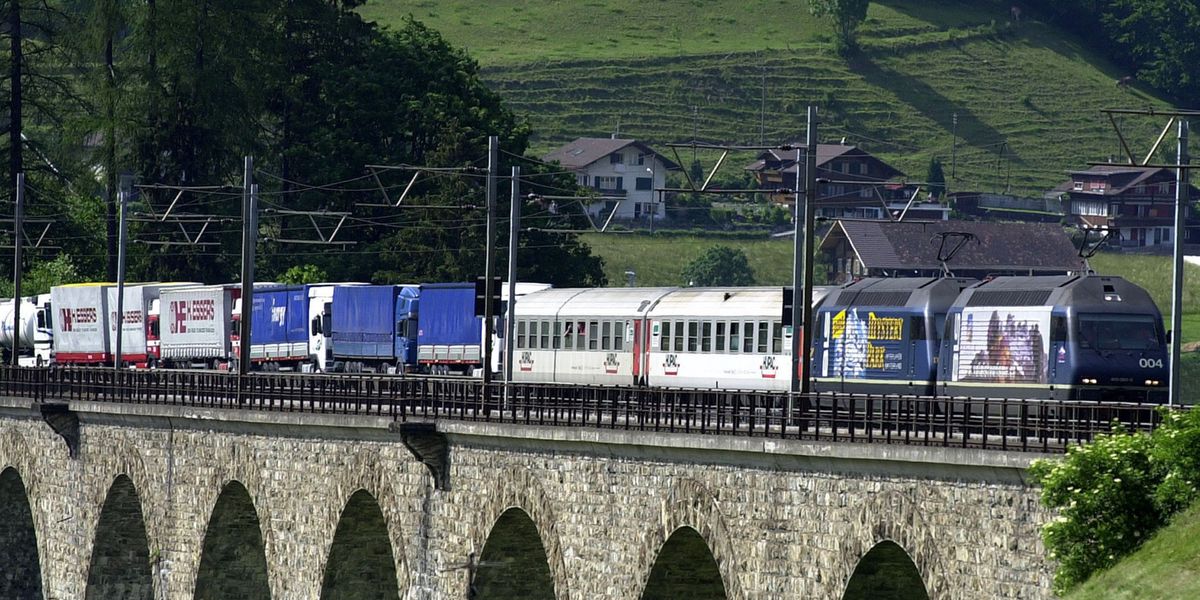 Ferroutage: pourquoi il va disparaître en 2026 en Suisse