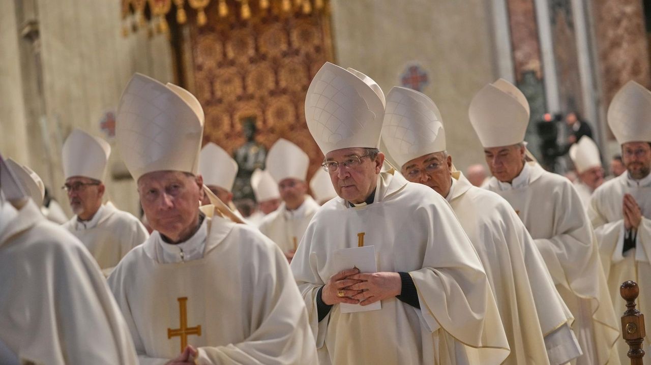 Successor to Pope Francis likely to be in his 70s