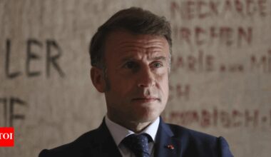 France President Emmanuel Macron says the US is committing an error by withdrawing researchers’ visas: Nobody could …
