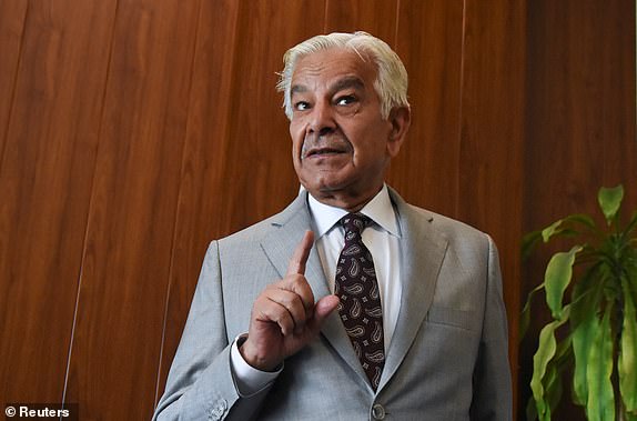 Pakistan's Defence Minister Khawaja Muhammad Asif gestures on the day of an interview with Reuters in Islamabad, Pakistan April 28, 2025. REUTERS/Waseem Khan
