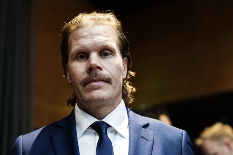 HIFK:n uutena päävalmentajana Olli Jokinen pääsee töihin kotoaan perheensä luota.