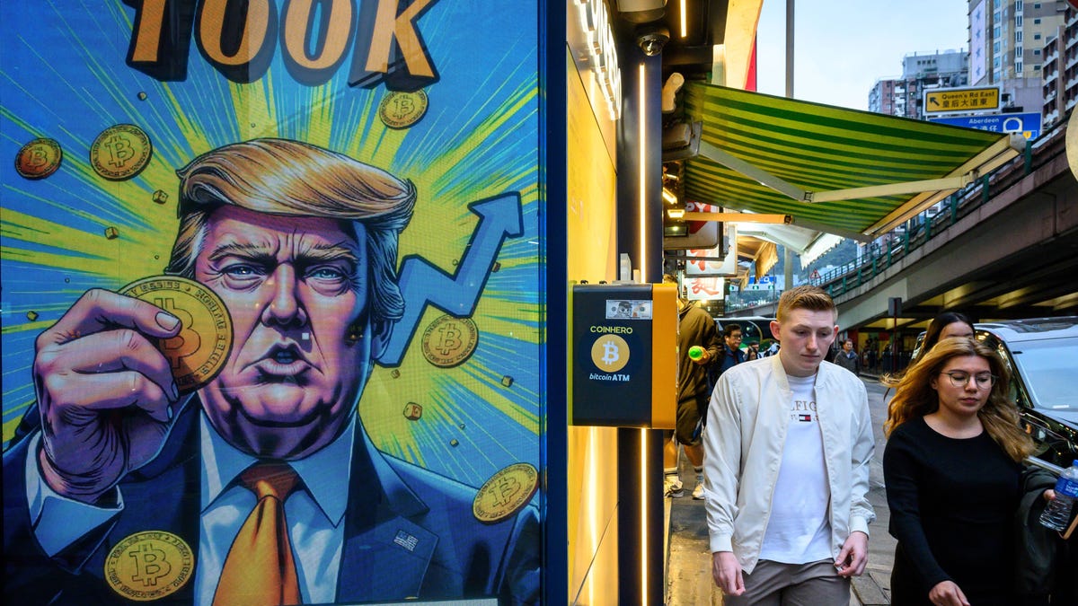Democrats launch offensive on Trump's connections to crypto industry