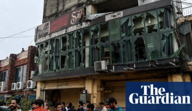 ‘There will be war’: fear and defiance across border after Indian airstrikes in Pakistan | Pakistan