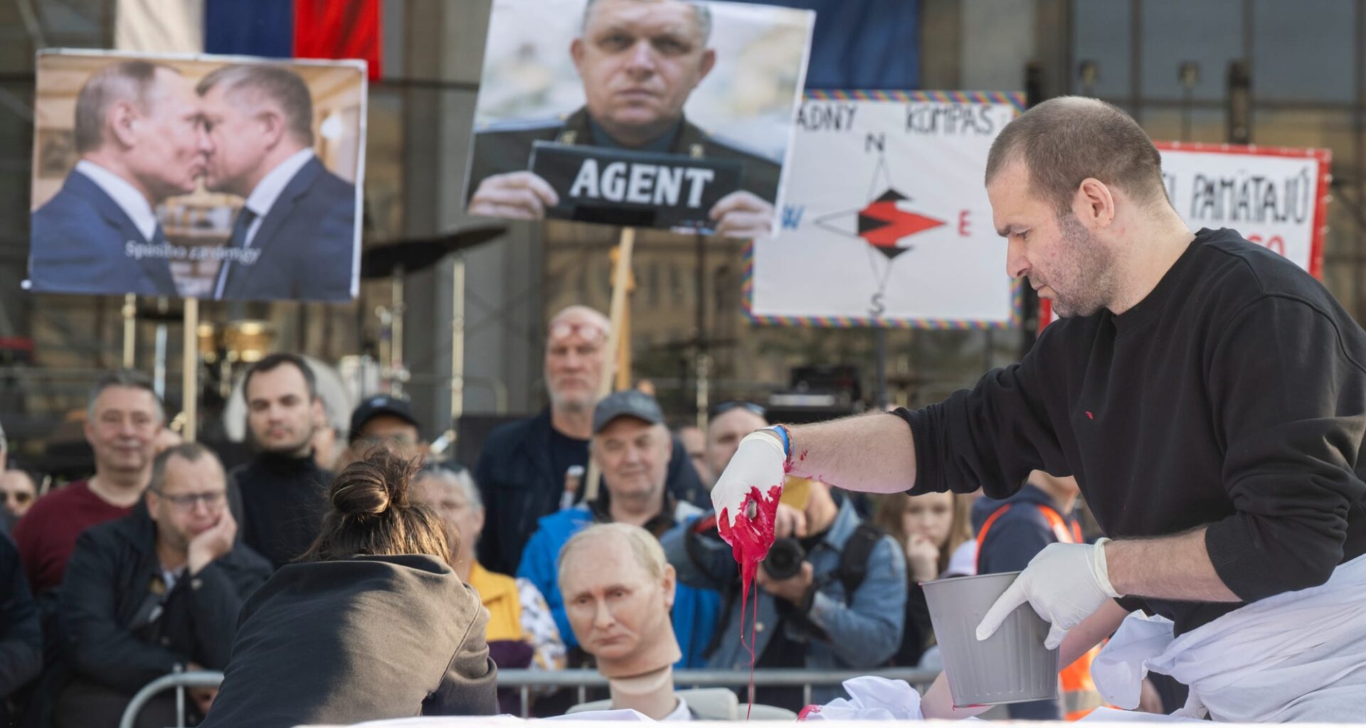 Protests Taking Place in Several Cities in Slovakia and Abroad on Friday Evening
