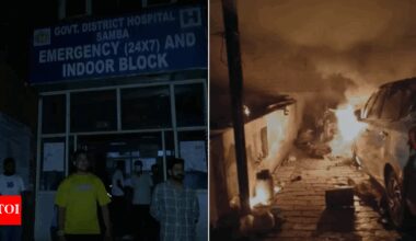 India Pakistan Tensions Live Updates: Explosions, sirens heard in J&K Akhnoor amid complete blackout