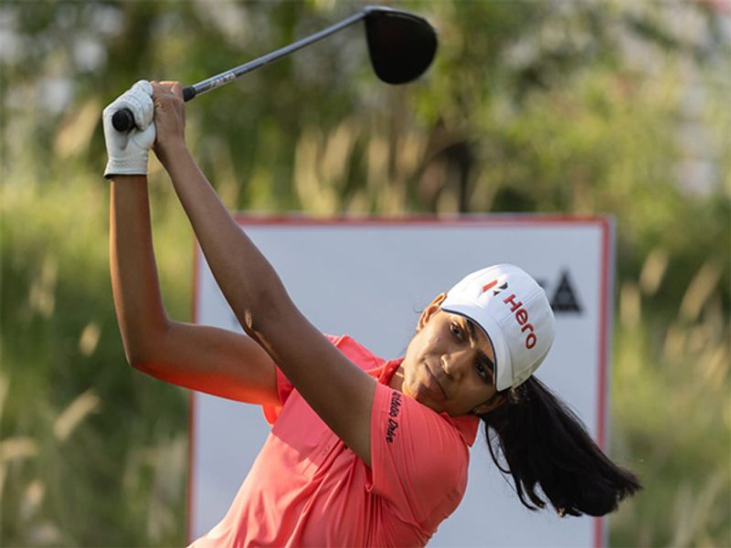 Diksha, Pranavi tied 19th after wet first day in Korea