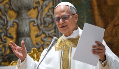 Pope Leo XIV makes surprise appearances on Saturday