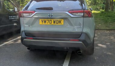 Crawfordsburn, full car park, nicest day of the year so far vs SUV driver