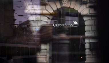 Les bonus des ex-cadres de Credit Suisse ne doivent pas être réduits, estime le Tribunal administratif fédéral