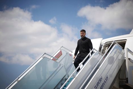 Ukrainan presidentti Volodymyr Zelenskyi saapui torstaina Turkin Ankaraan.