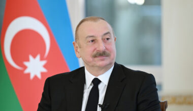 President Ilham Aliyev meets leaders from Moldova, Bosnia and Herzegovina, and Spain at European Political Community Summit