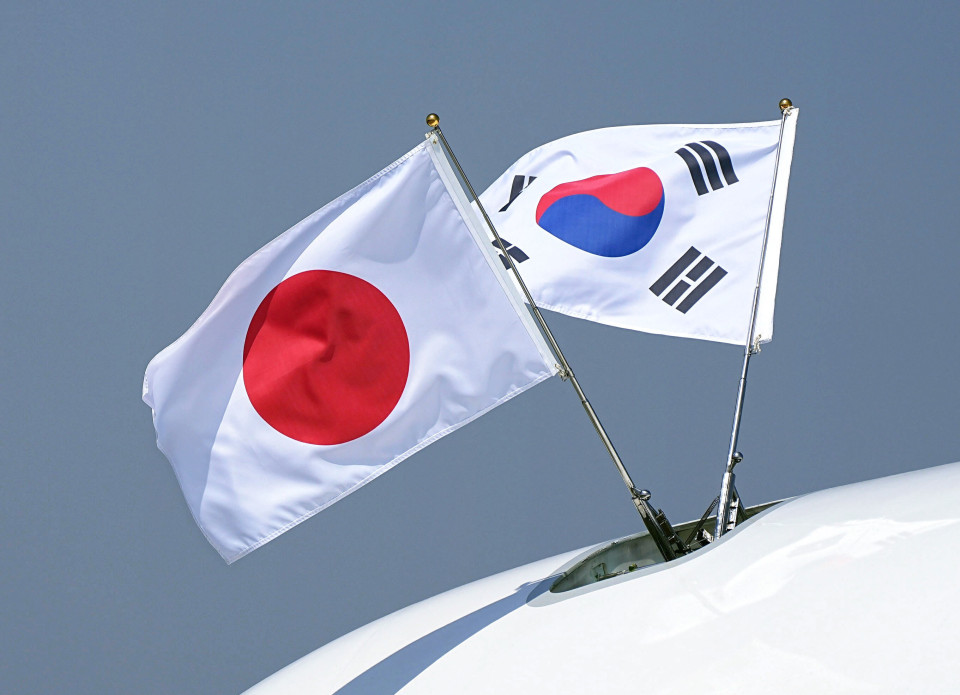Japan, South Korea plan fast-track entry system for tourists for anniv.