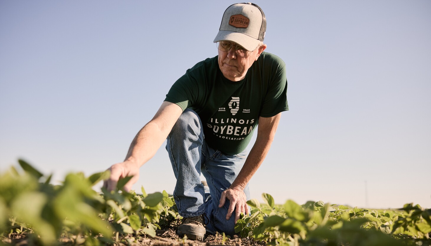 Illinois food businesses in the crosshairs of trade war Trump says will boost U.S. manufacturing