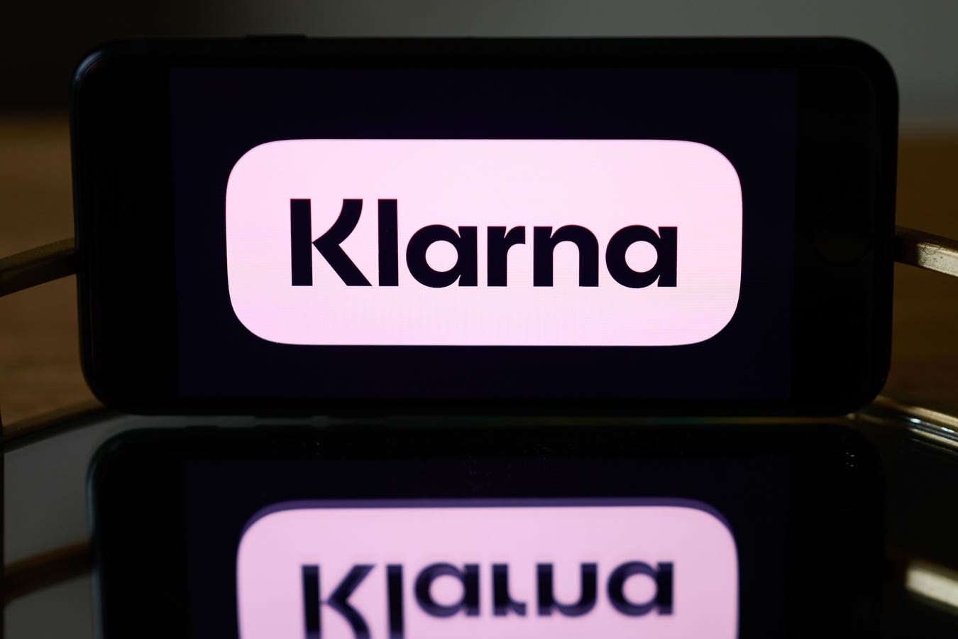 Klarna Reverses On AI, Says Customers Like Talking To People